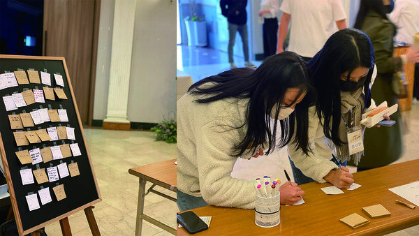 Q&A 작성 중인 중고교생들 [사진=한국사회공헌협회 부산지회]