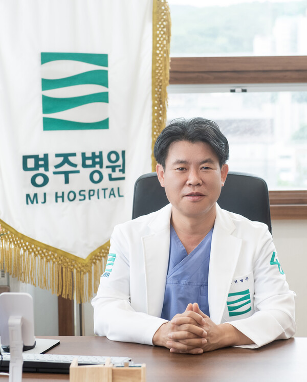 명주병원은 최고 수준의 의료진, 환자가 중심이라는 핵심 가치를 바탕으로 높은 신뢰를 제공하는 의료기관으로 입지를 확실히 다져가고 있다. 