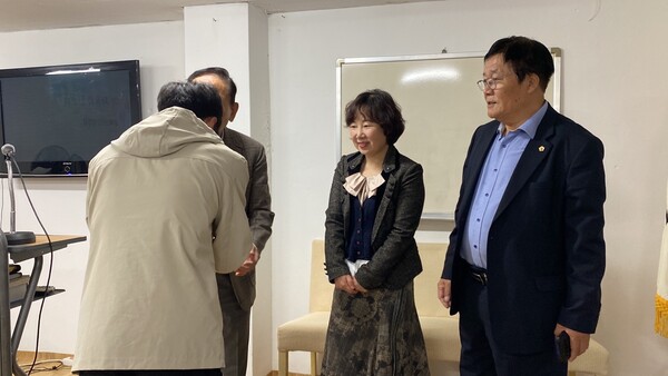 비영리단체인 탈북난민인권연합을 섬기고 있는 남윤정 목사