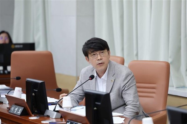 서울시의회 도시계획균형위원회 이병도 의원(더불어민주당, 은평2)