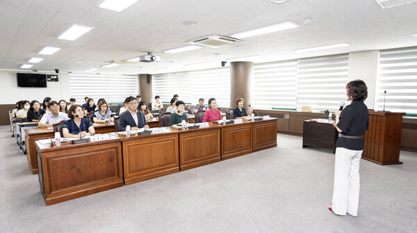 안산맞춤연구소 연구용역 중간보고회 및 직무교육 실시 