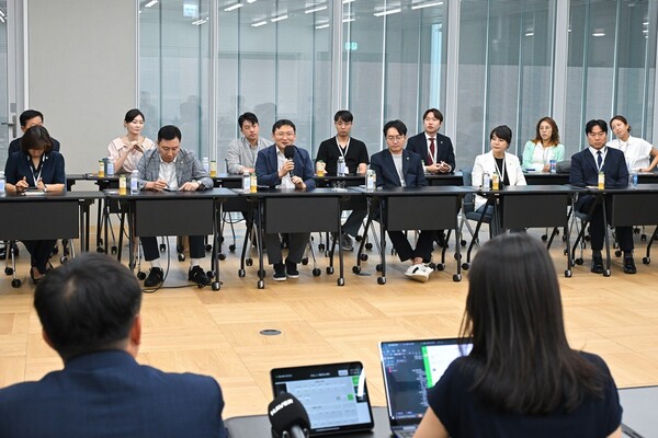 서울특별시의회 의원연구단체 서울 메이츠(허훈 대표의원) 네이버 1784 사옥 방문해 건의사항 청취