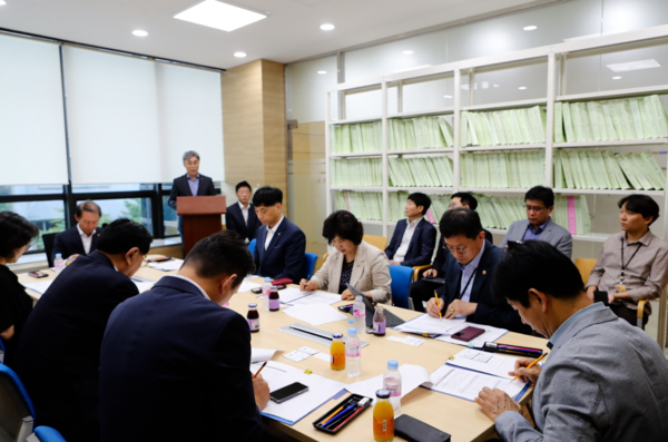 성남시의회 경제환경위원회, 경기신용보증재단 성남지점 간담회 