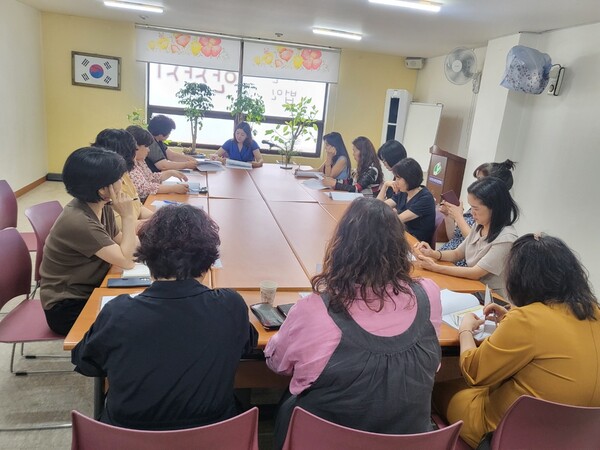 장윤정 의원, 안산시어린이집연합회 임원진과 정담회 개최 