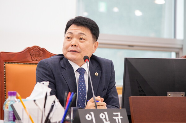 이인규 의원, 학교 에너지 효율 차원에서 ‘태양광 발전 시설’ 제안