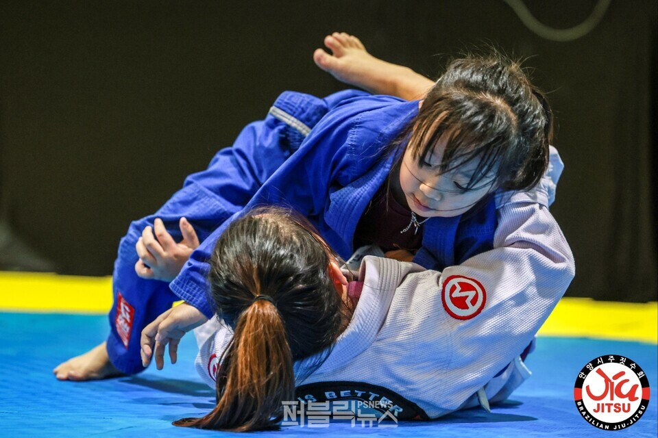 즐겁게 경쟁하는 어린친구들의 모습.[사진=박종혁 기자]