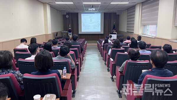 계명문화대학교가 13일 동산관 시청각실에서 ‘2024학년도 역량기반 전공 교육과정 개발‧개편을 위한 워크숍’을 개최했다. [사진=계명문화대학교]