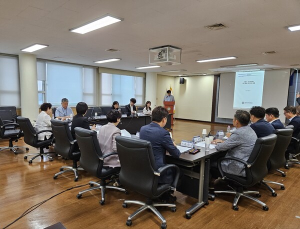 고양특례시의회 도시브랜드연구회,  정책연구용역 중간보고회 개최
