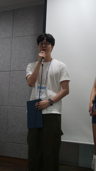 예비 사회적인플루언서 위촉 소감 발표 중인 유튜버 윤팡구 [사진=유회중 기자]