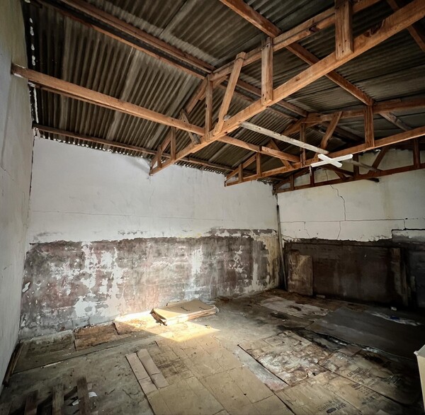 [사진= 애니쿤 작가 작업공간의 소우리, 마음해우소]