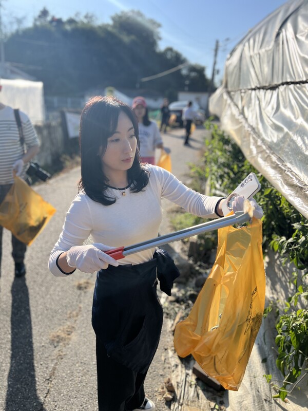 플로깅에 나선 월드와이드메모리 장자경 이사