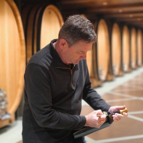 사진 = 헬렌 시왁, 팬텀 크릭 와이너리 제공. Photos by Helen Siwak and courtesy of Phantom Creek Winery