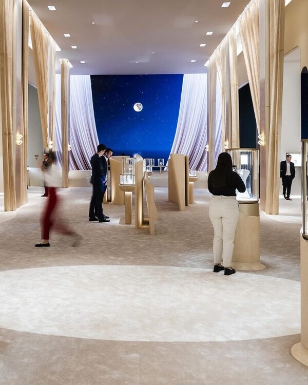 사진 제공 = 헬렌 시왁, 워치스 앤 원더스. PHOTOS COURTESY OF WATCHES AND WONDERS (Helen Siwak)