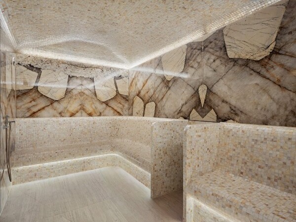 사진 = 래플스 런던 OWO, 마누엘 베르나세크 제공, PHOTOS BY MANUEL BERNASCHEK AND COURTESY OF RAFFLES LONDON OWO (Helen Siwak)