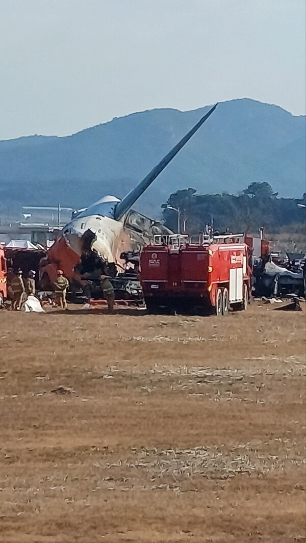 전남 무안국제공항에서 29일 오전 9시경 탑승객 181명을 태운 여객기가 착륙 중 추락 사고가 발생했다.(사진=차윤기 기자)
