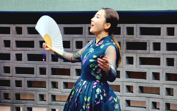 제12회 CUK 콘서트에 출연한 국악인 김산옥 씨의 공연 모습(사진=댄허코리아) 