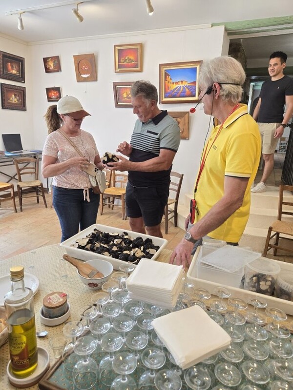 사진 = 아이메 트러플 농장 제공. Courtesy of Ayme Truffle Farm, Helen Siwak.