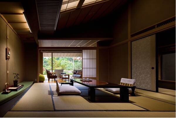 사진 제공 = 럭셔리 라이프 스타일 어워즈 (All photographs provided by Luxury Lifestyle Awards, Helen Siwak).