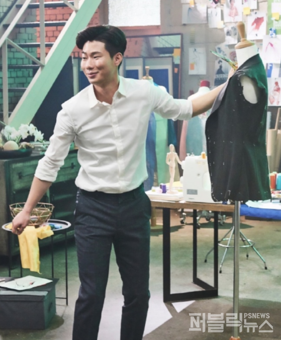 김리을 디자이너 [사진=케이뷰티 매거진]