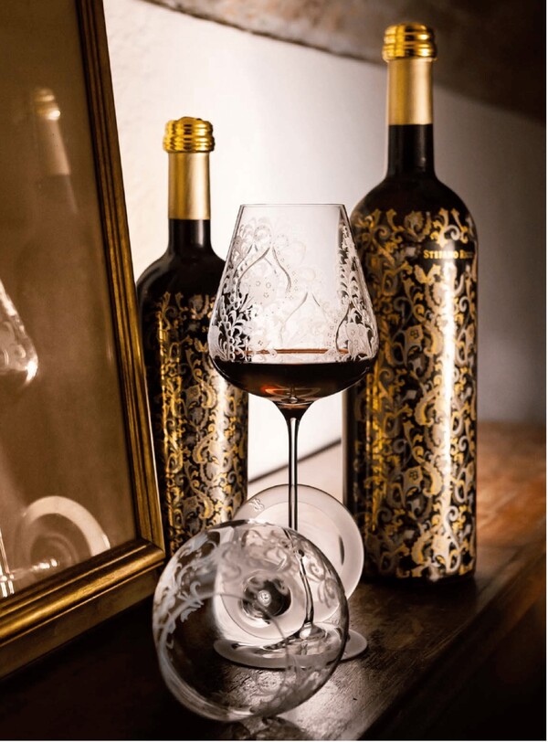 사진 제공 = Stefano Ricci S.p.A, Helen Siwak.