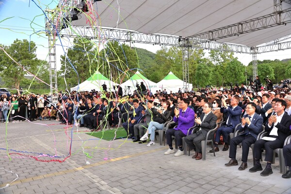 5월 2일 담양 대나무축제 개회식에 참석한 내빈들의 모습. (사진=차윤기 기자)