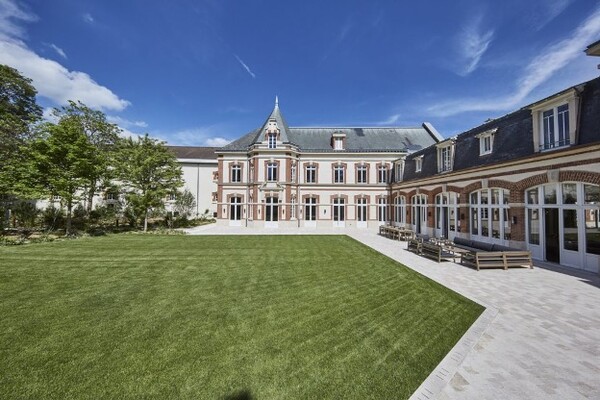 사진 제공 = 럭셔리 라이프스타일 어워즈, 헬렌 시왁 (Luxury Lifestyle Awards, Helen Siwak)