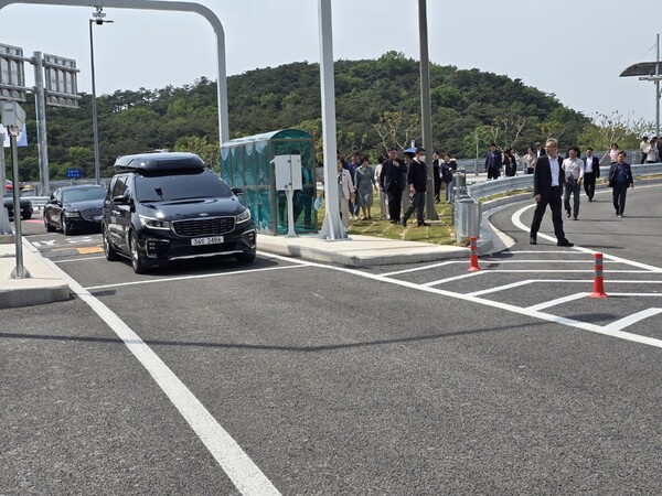 5월 13일 시주 행사 가 진행 되고 있다. [사진=차윤기 기자]