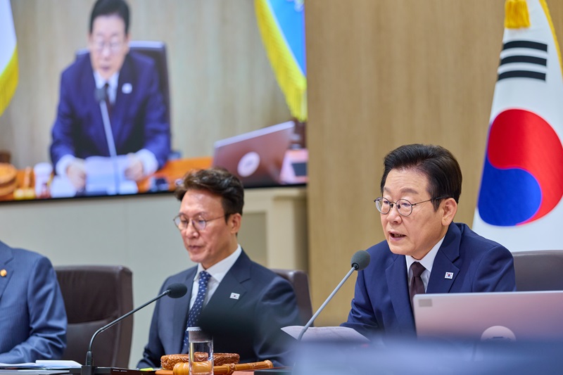 이재명 대통령이 14일 서울 용산 대통령실 청사에서 열린 국무회의에서 발언하고 있다. (대통령실 제공. 재판매 및 DB 금지) 2025.10.14