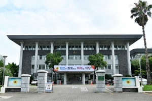 제주도감사위원에 퇴직 공무원 추천 '논란'