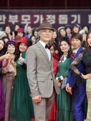 시니어모델 이규희, 유니버셜모델협회 ‘이달의 베스트모델’로 선정