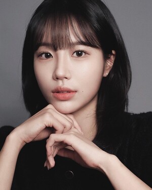 [영상] 배우 정영원, ‘오늘은 제가 메이크업 해드릴게요’