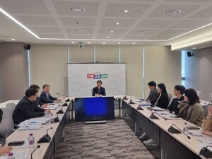 <b>경기도교육청</b>, <b>공무직 파업</b> 참여율 50% 넘으면 빵·우유 제공