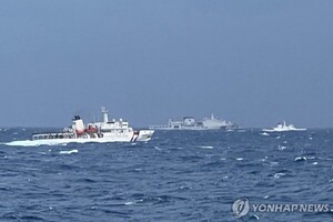 중국 군함, 동중국해와 남중국해에 무더기 출현