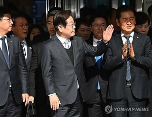 선거법 2심 '무죄' 이재명 "사필귀정…검찰, 더 이상 국력 낭비하지 않길"