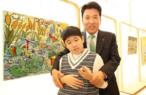 하나금융, 발달장애 예술가와 함께하는 미술 공모전 시상식 개최